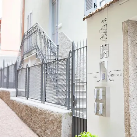 Casa Porto Vecchio By Porta Collection Луино