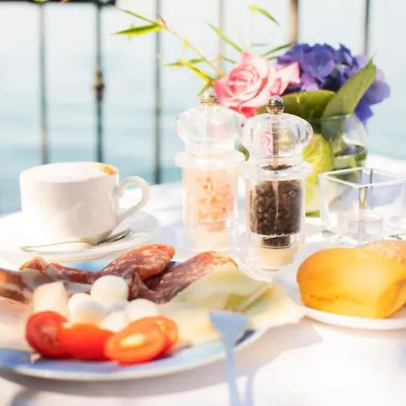 Casa Porto Vecchio By Porta Collection Luino